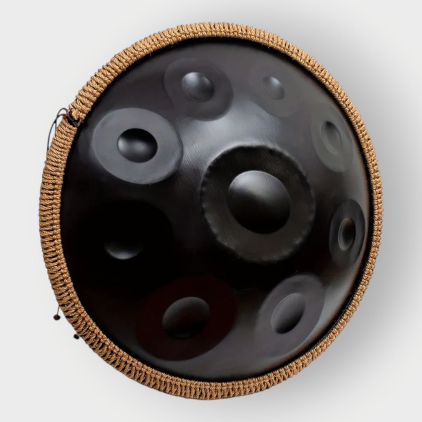 Handpan noir 9 notes Kurd en ré mineur 440 Hz